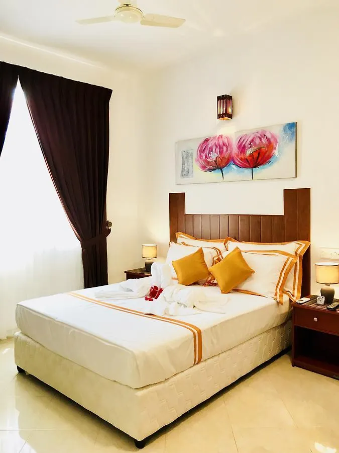 Ceylon Pearlwing Resort نيجومبو